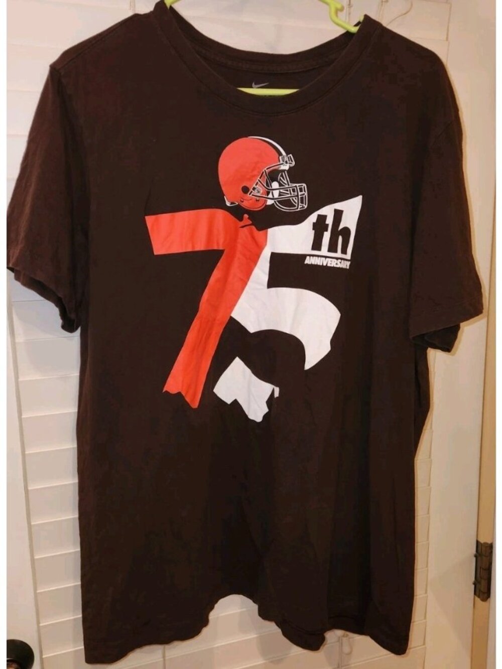 Cleveland Browns Nike LARGE 75th Anniversary T Shirt Brown....................B3